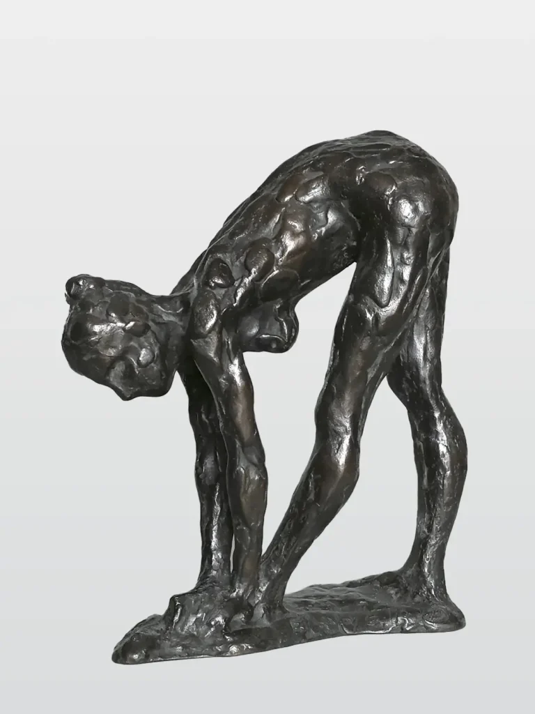 Amandine penchée, bronze