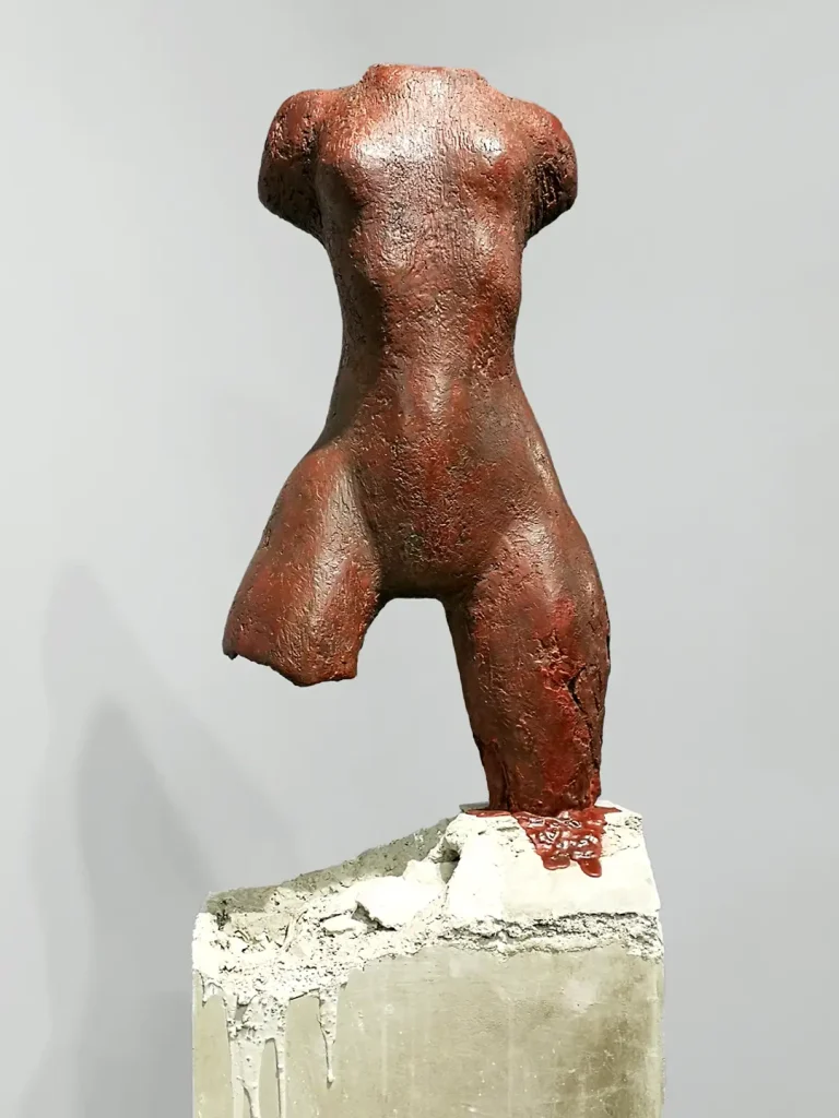 Edith Lafay sculpture – La grande liberté, résine Edith Lafay sculpture - La grande liberté, résine