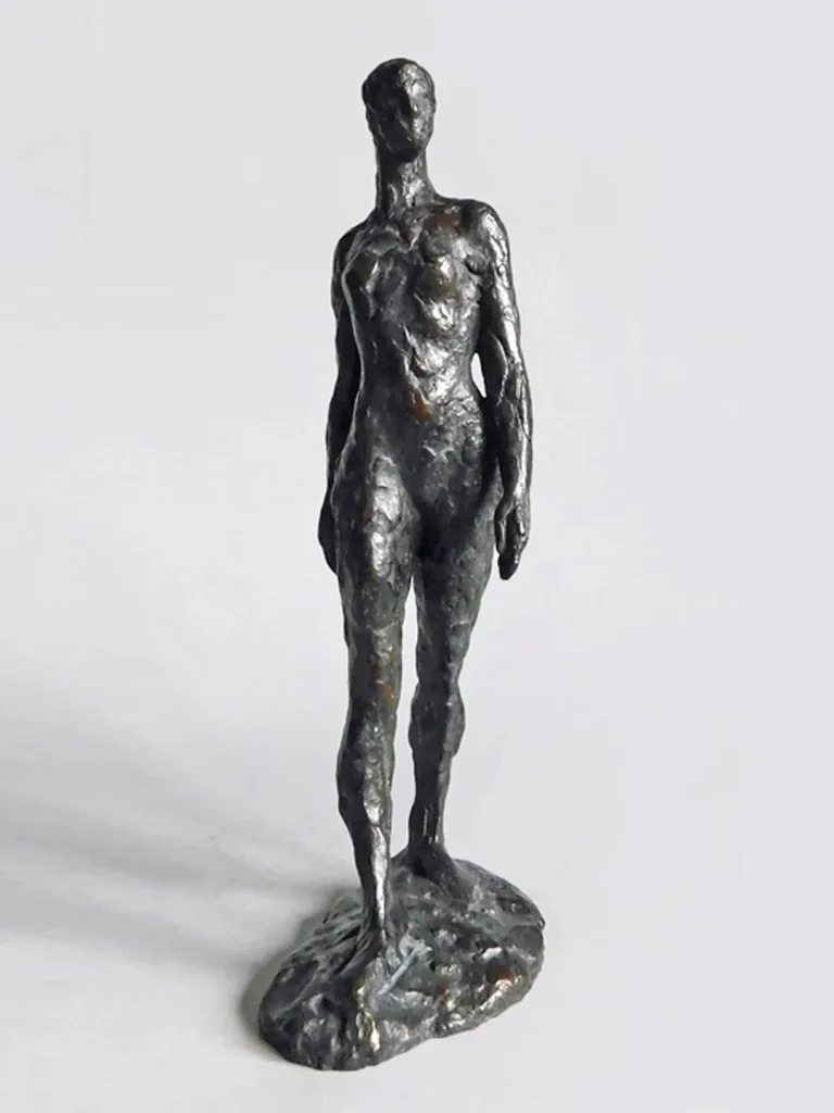 Je marche seule, bronze – Edith Lafay sculpture, sur le vif Je marche seule, bronze - Edith Lafay sculpture, sur le vif